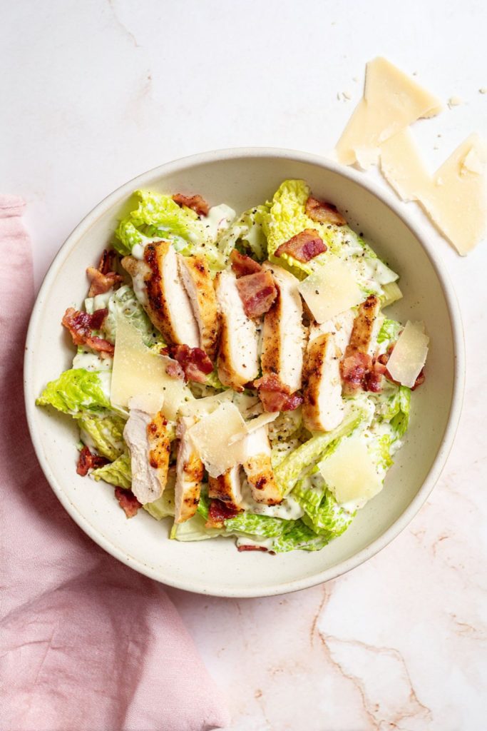 Low-Carb Chicken Caesar Lunch Bowls