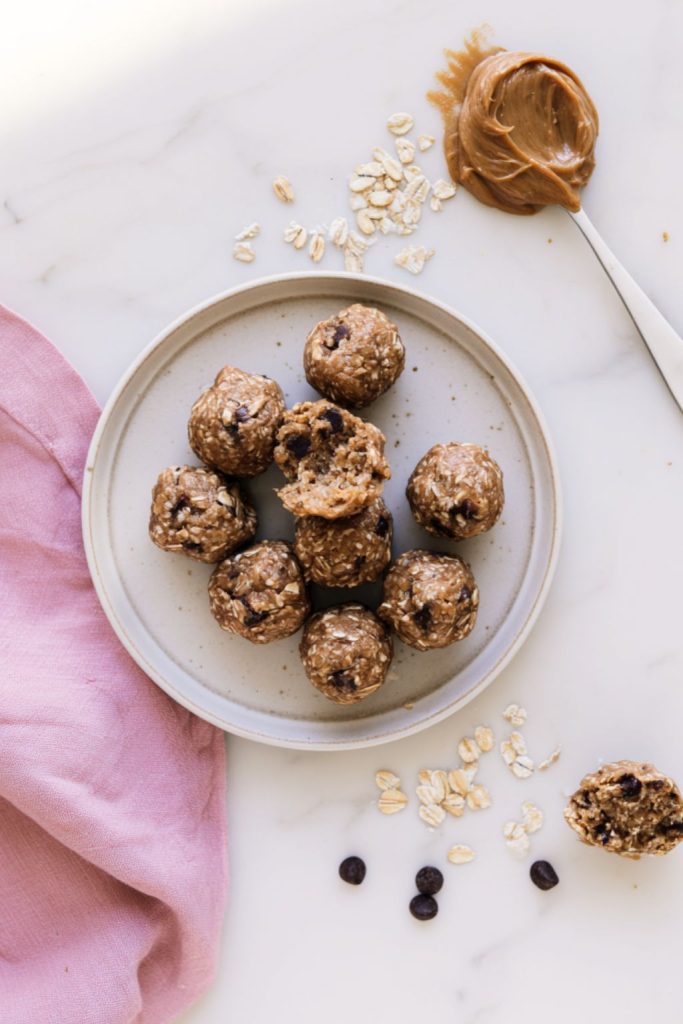 No-Bake Peanut Butter Energy Bites