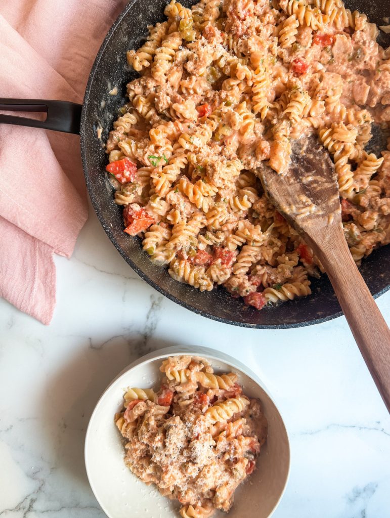 One Pan Creamy Turkey & Veggie Pasta Skillet
