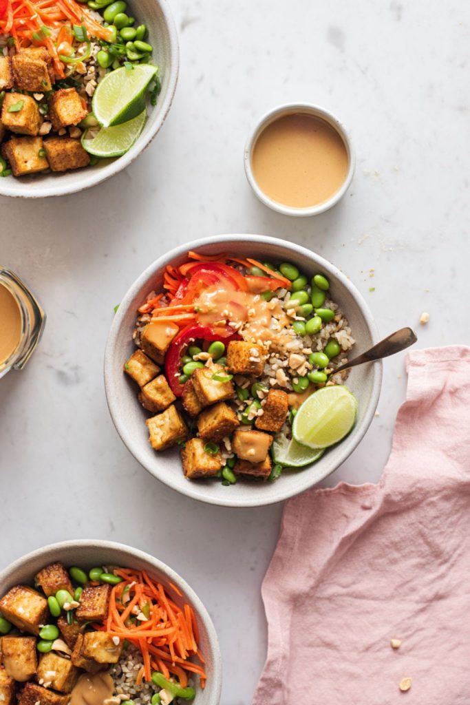 Thai Peanut Tofu Meal Prep Bowls