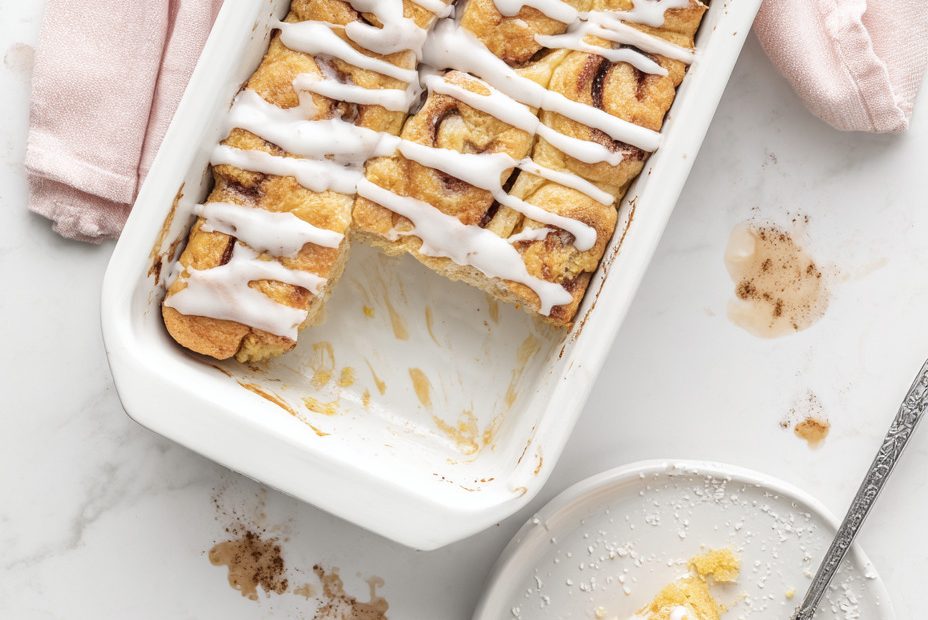 Cinnamon Roll Vanilla Custard Breakfast Casserole