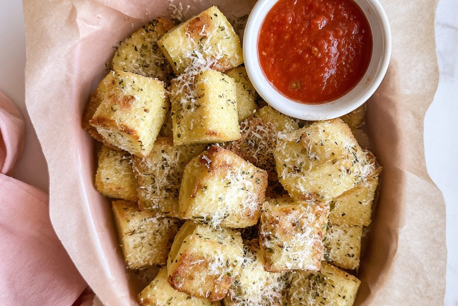 Crispy Parmesan Herb Polenta Squares with Marinara Dip